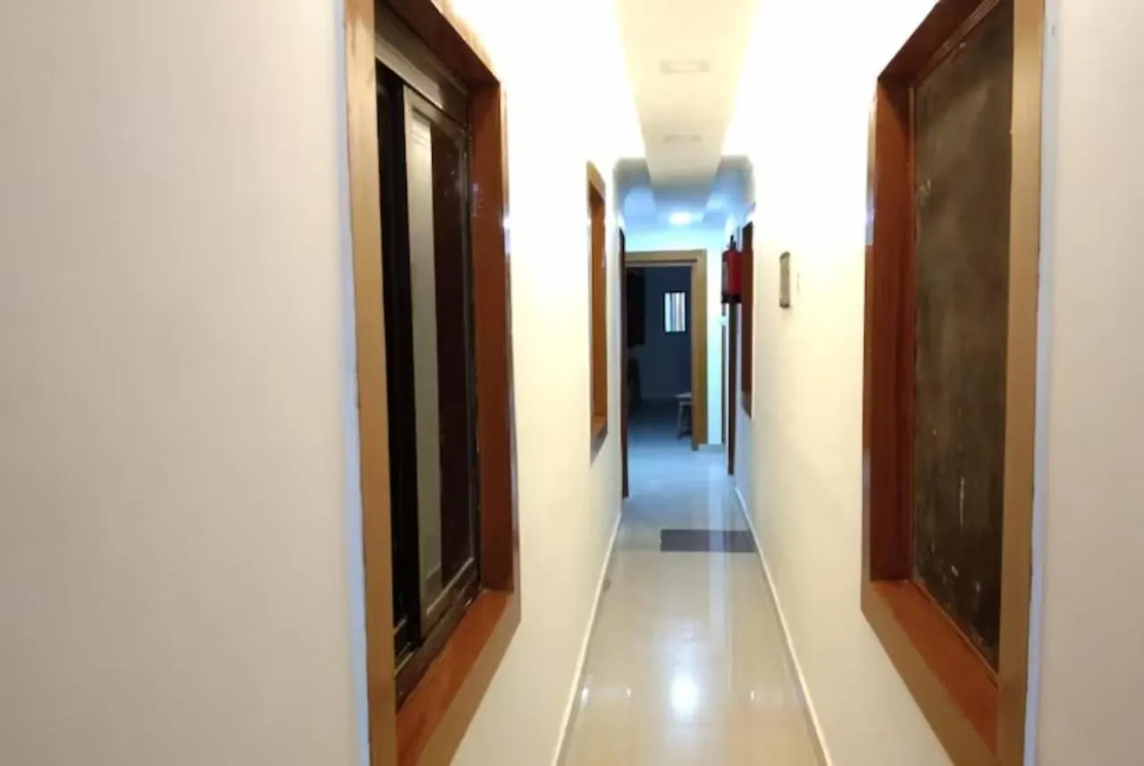 Goroomgo New Ashiyana Palace Váránaszi